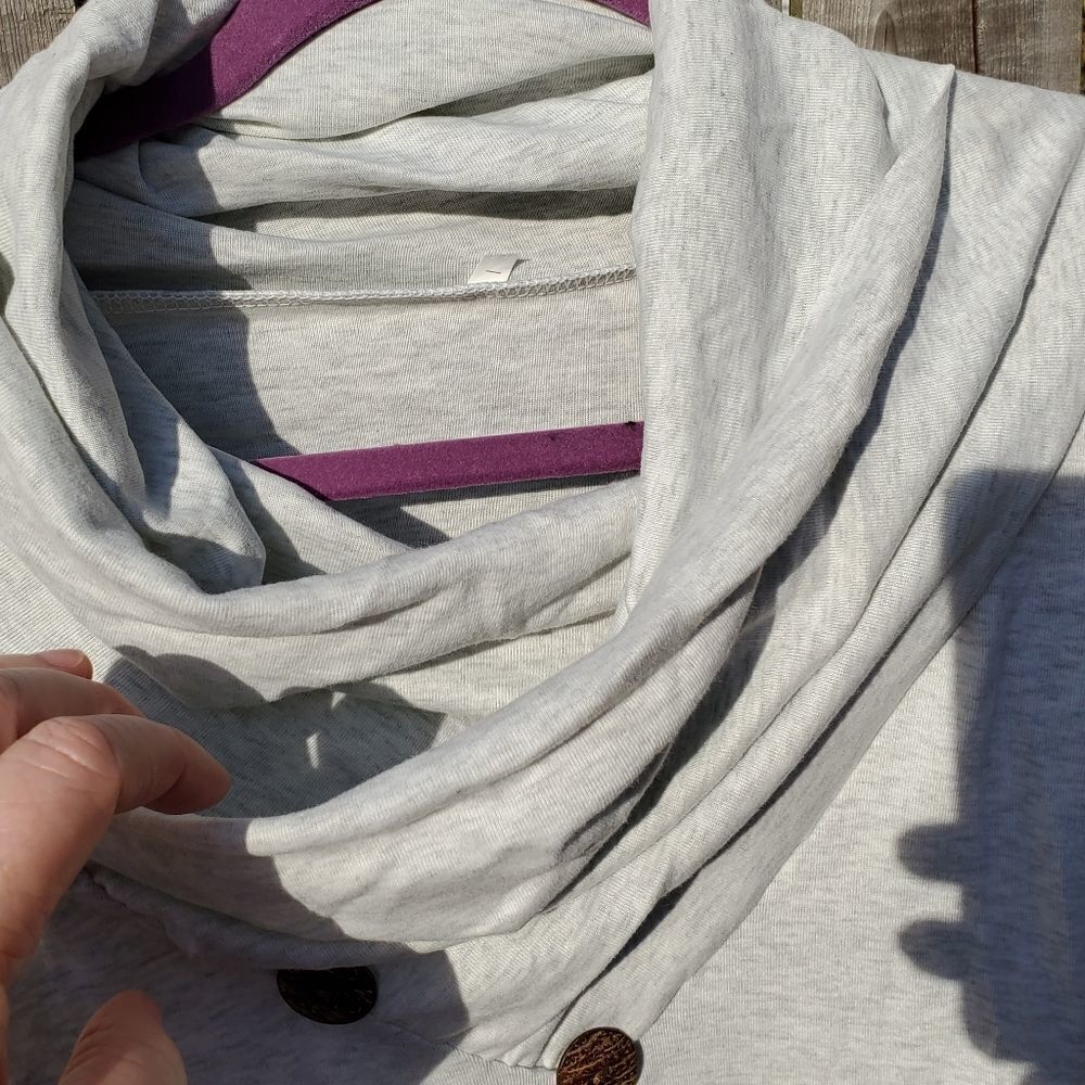 Gray Tunic‎ - Picture 3 of 10